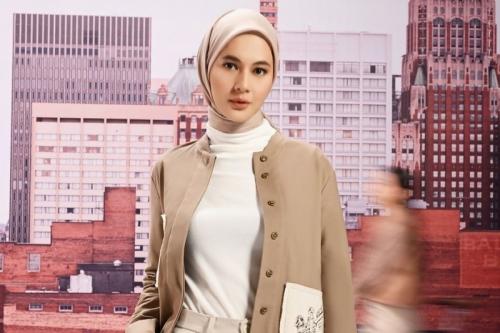 4 Sumber Kekayaan Paula Verhoeven, dari Model hingga Bisnis    