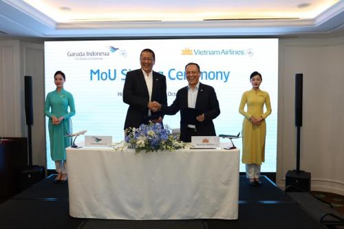 Garuda Indonesia Gandeng Vietnam Airlines Perluas Pasar di ASEAN