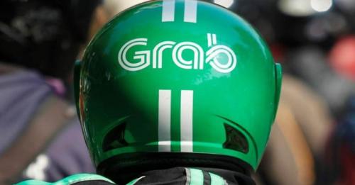 Kisah Perjuangan Ojek Online Ibu Tunggal, Narik Demi Sekolahkan Empat Anak