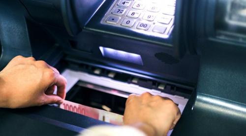 Apakah Bisa Setor Tunai Beda ATM? Begini Penjelasannya